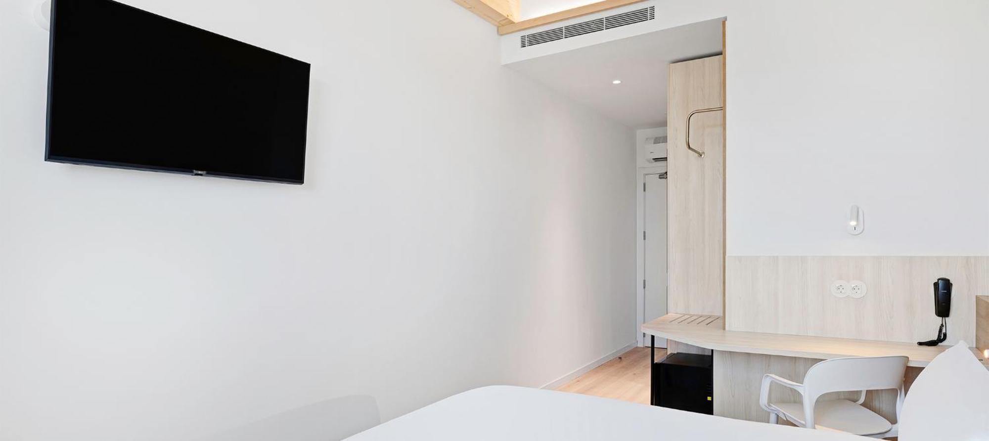 B&B Hotel Madrid Tres Cantos Eksteriør billede