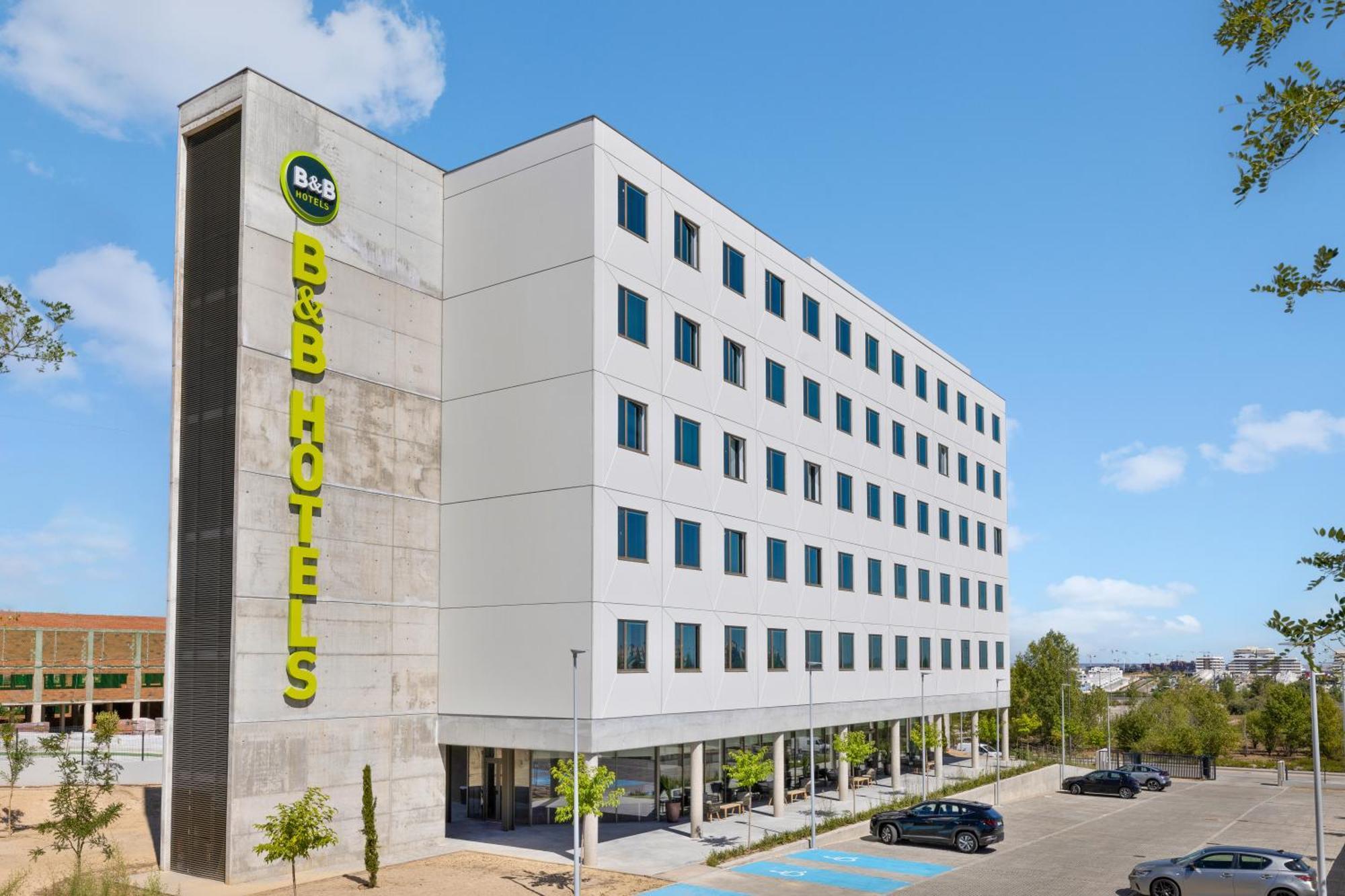 B&B Hotel Madrid Tres Cantos Eksteriør billede