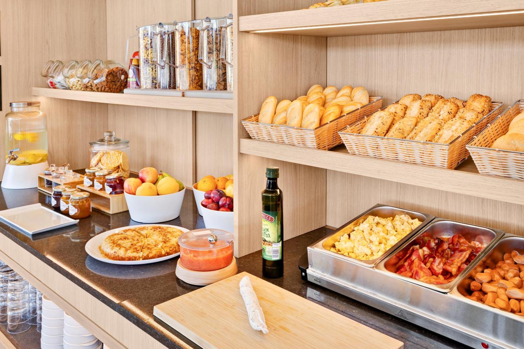 B&B Hotel Madrid Tres Cantos Eksteriør billede